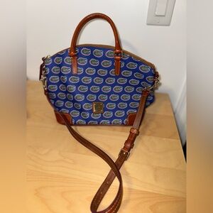 EUC Dooney & Bourke florida alligators Bag